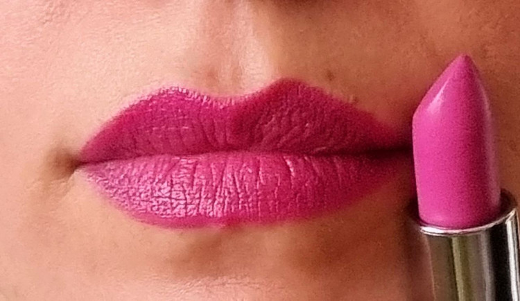 رژلب جامد رولی-ارغوانی | ساهارا لاین