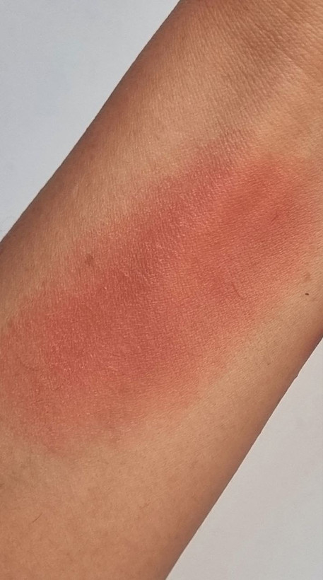 رژگونه-کالباسی تیره | ساهارا لاین